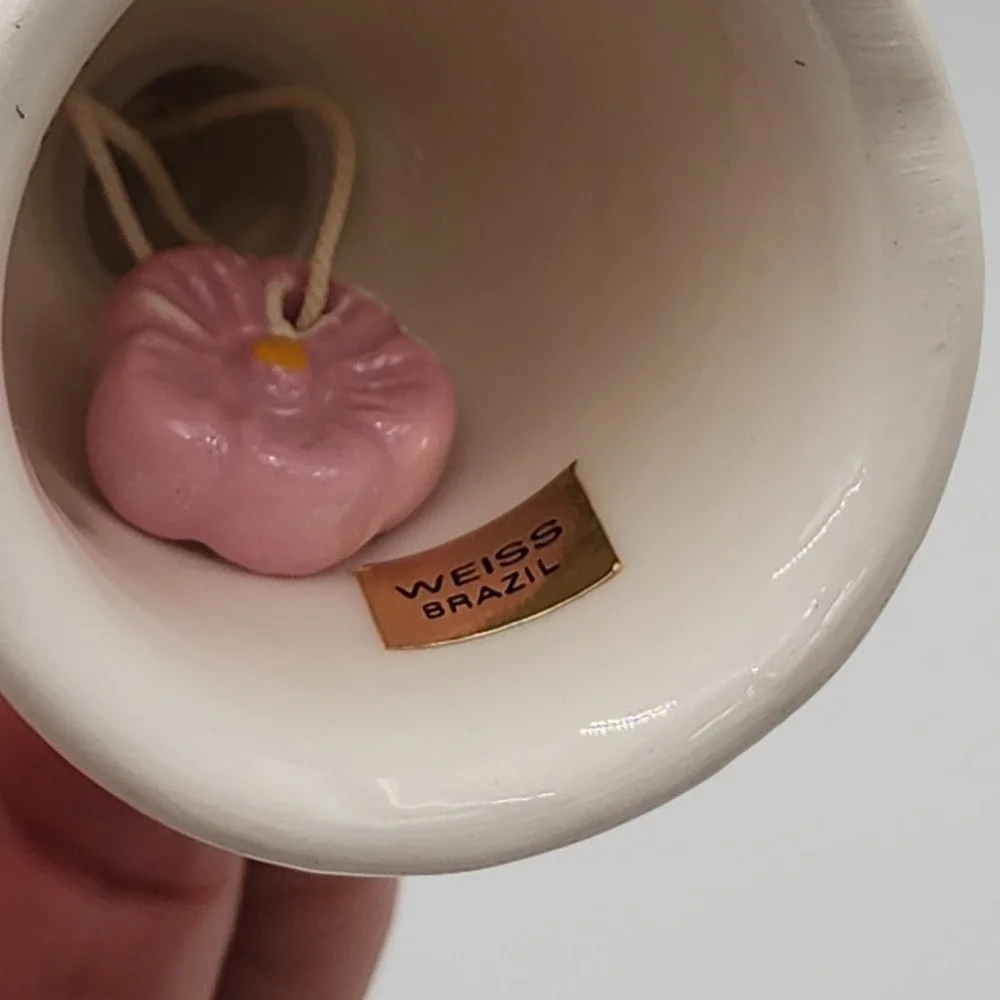Vintage Avon Bunny Rabbit Bell Ceramic White w/Pink Flowers Weiss Brazil 1984